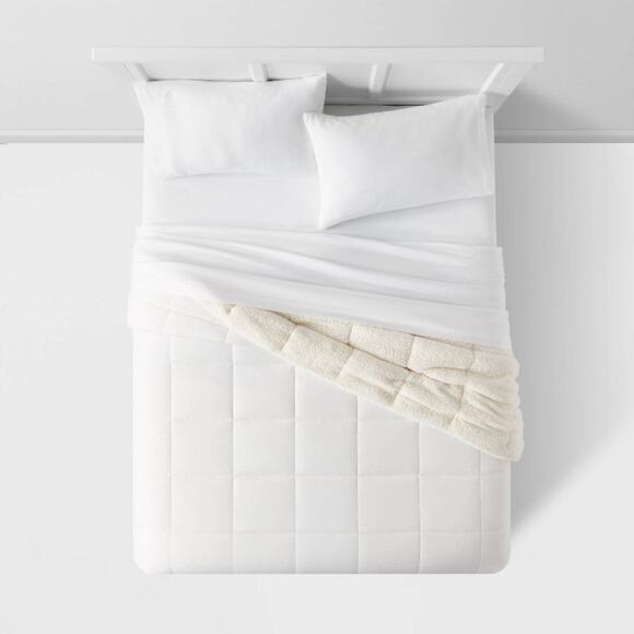 Room essentials sherpa comforter twin/twinxl - Picture 1 of 6